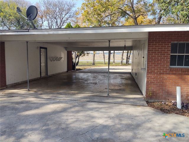 2112 N Interstate 35, San Marcos, TX 78666