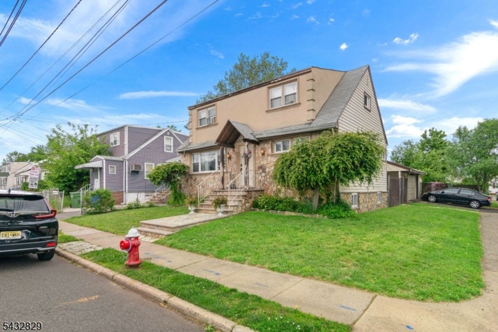 200 Bradford Ave, Linden City, NJ 07036 — photo 2