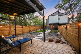 6310 Porter ST B, Austin, TX 78741