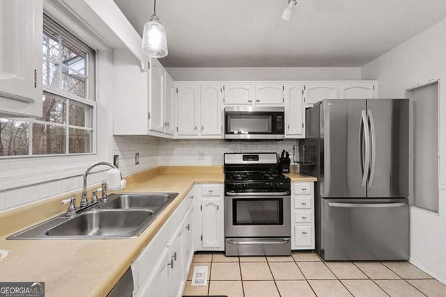 325 Madeline Way, Temple, GA 30179