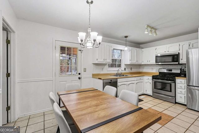 325 Madeline Way, Temple, GA 30179