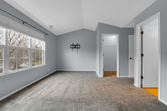 24135 W Walnut Circle, Plainfield, IL 60585