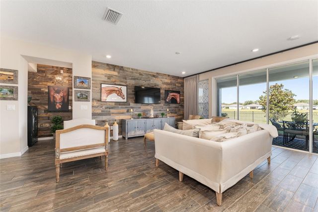 5565 NW 43RD LANE ROAD, Ocala, FL 34482