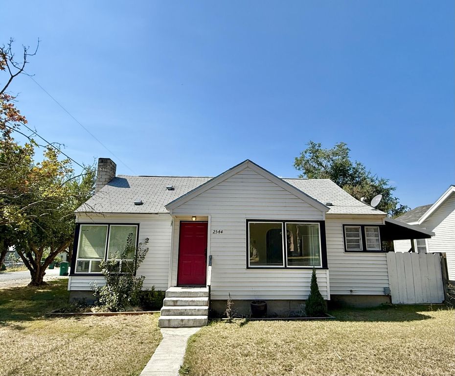 2544 Hope Street, Klamath Falls, OR 97603
