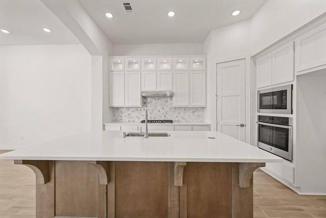 27011 West Rustlers Bend, Montgomery, TX 77316