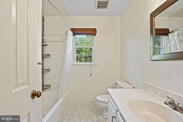 11919 LATIGO LN, Oakton, VA 22124