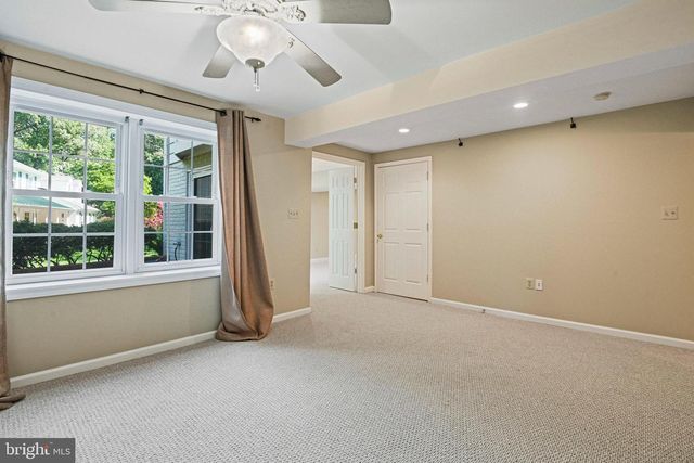 11919 LATIGO LN, Oakton, VA 22124