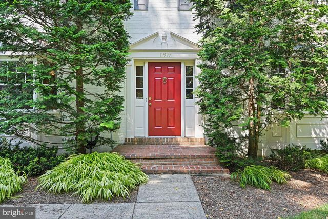 11919 LATIGO LN, Oakton, VA 22124