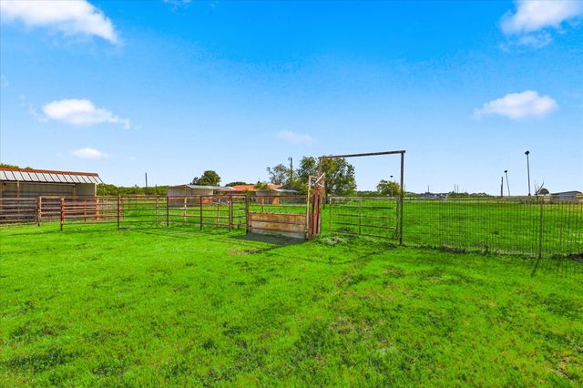 10138 Terrace Road, Sanger, TX 76266