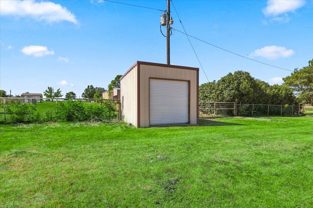 10138 Terrace Road, Sanger, TX 76266