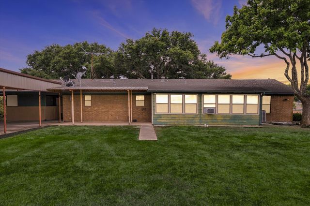 10138 Terrace Road, Sanger, TX 76266