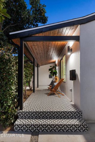 14322 Collins Street, Van Nuys, CA 91401