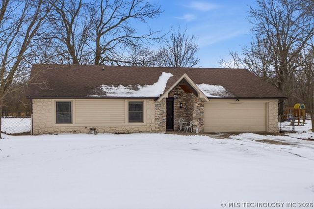 8558 E Melody Court, Claremore, OK 74019