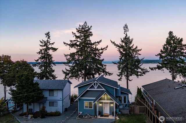 159 S Harrington Lagoon Road, Coupeville, WA 98239