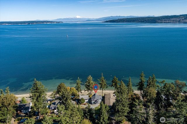 159 S Harrington Lagoon Road, Coupeville, WA 98239