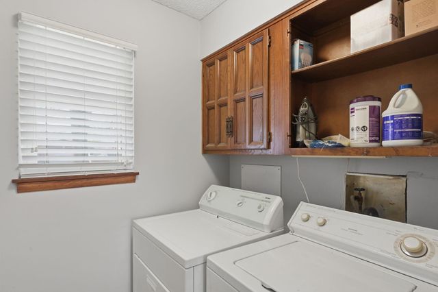 1673 N Timothy Ln, Wichita, KS 67212