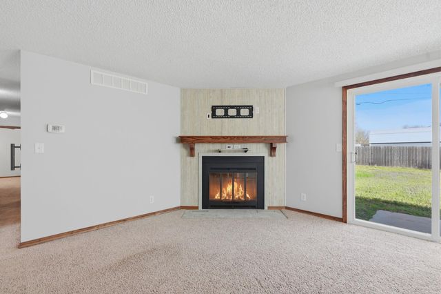 1673 N Timothy Ln, Wichita, KS 67212