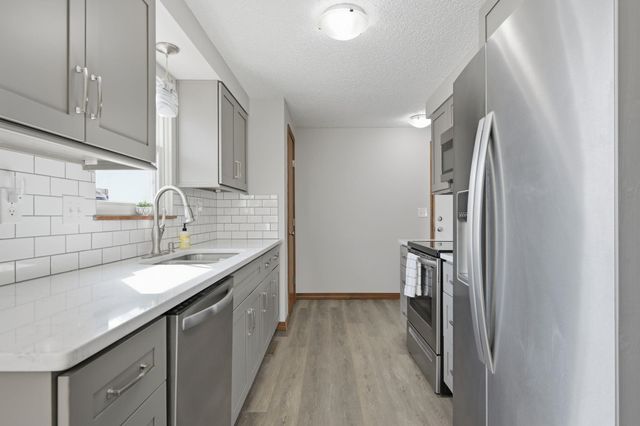 1673 N Timothy Ln, Wichita, KS 67212