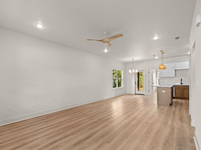 2411 E 16th Street, Panama City, FL 32405