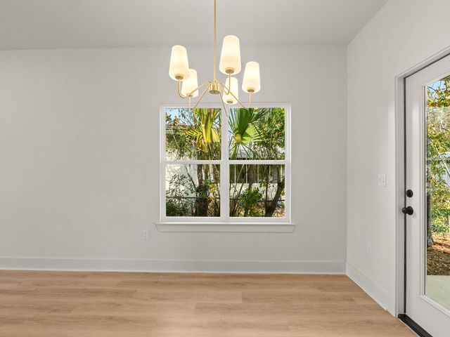 2411 E 16th Street, Panama City, FL 32405