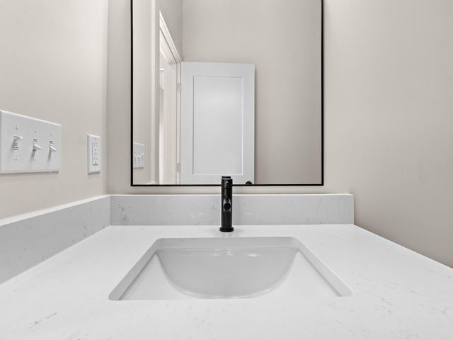 2411 E 16th Street, Panama City, FL 32405