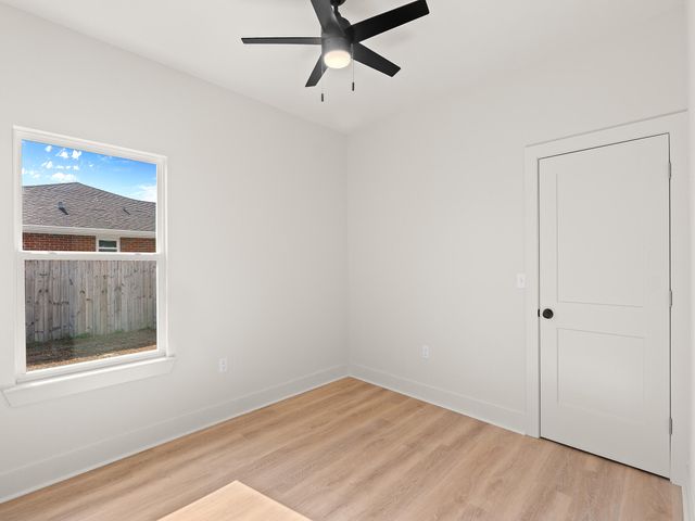 2411 E 16th Street, Panama City, FL 32405