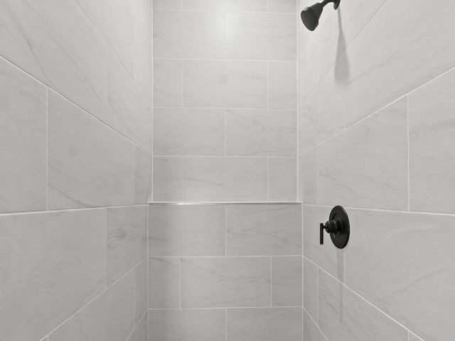 2411 E 16th Street, Panama City, FL 32405