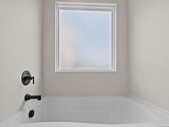 2411 E 16th Street, Panama City, FL 32405