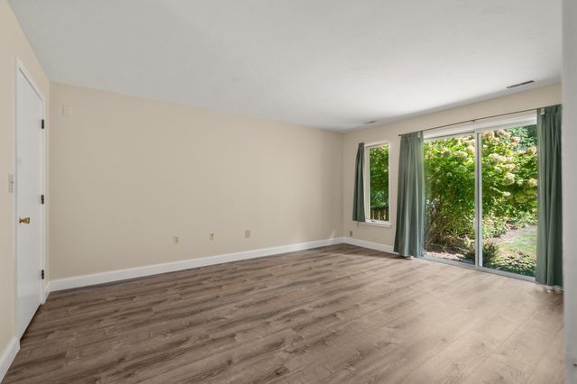 5 Farmer Rd 5, Milton, MA 02186