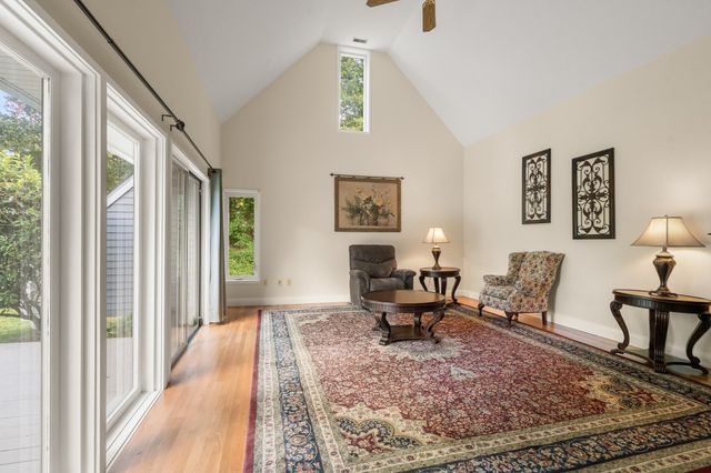 5 Farmer Rd 5, Milton, MA 02186