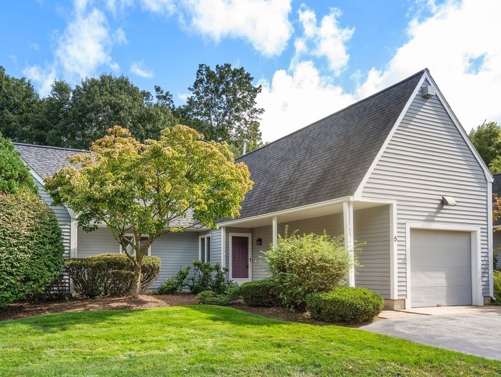 5 Farmer Rd 5, Milton, MA 02186