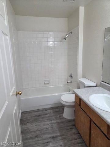 6553 McRae 201, Las Vegas, NV 89108