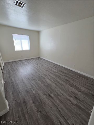 6553 McRae 201, Las Vegas, NV 89108