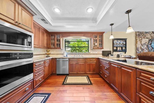 1450 Hidden Mesa Trail, El Cajon, CA 92019