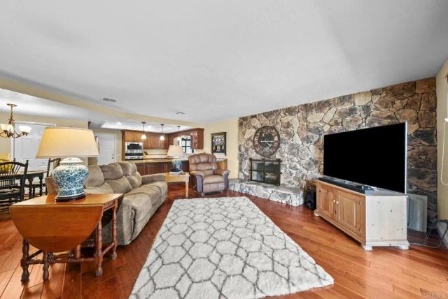 1450 Hidden Mesa Trail, El Cajon, CA 92019