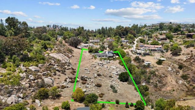 1450 Hidden Mesa Trail, El Cajon, CA 92019