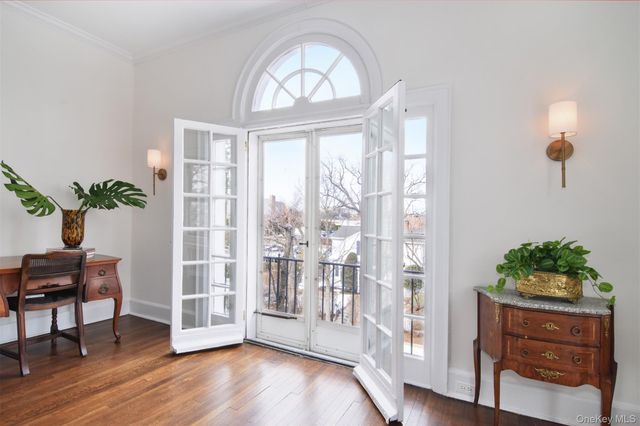 15 Meadow Avenue 6, Bronxville, NY 10708