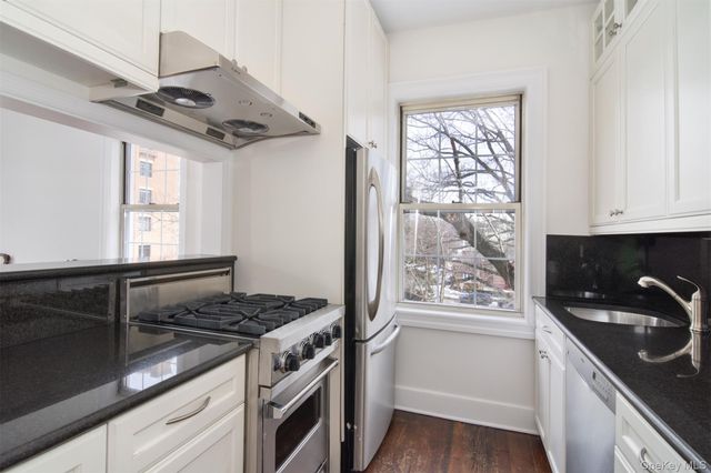 15 Meadow Avenue 6, Bronxville, NY 10708