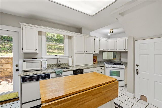 8 Rockland Court, Frankfort, KY 40601