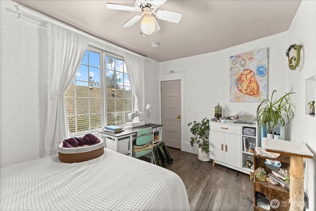 3116 3118 N 8th Street, Tacoma, WA 98406