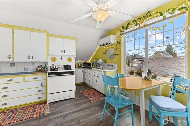 3116 3118 N 8th Street, Tacoma, WA 98406