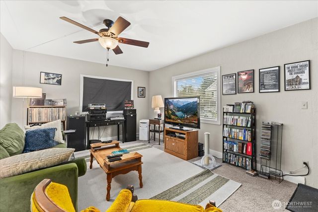 3116 3118 N 8th Street, Tacoma, WA 98406