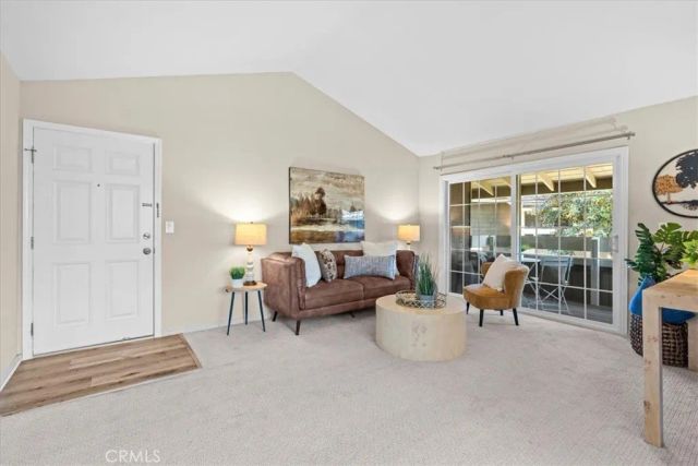 208 Springview, Irvine, CA 92620