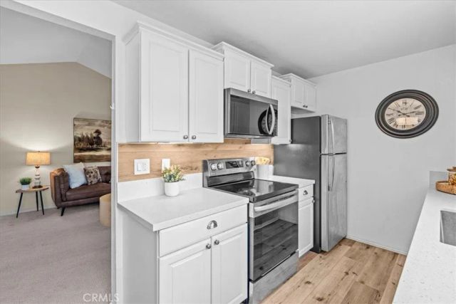 208 Springview, Irvine, CA 92620