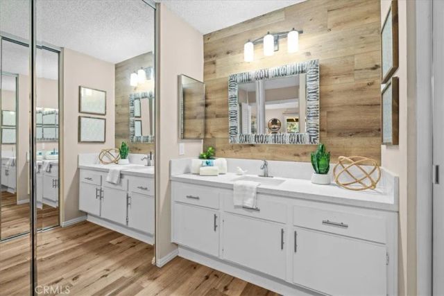 208 Springview, Irvine, CA 92620