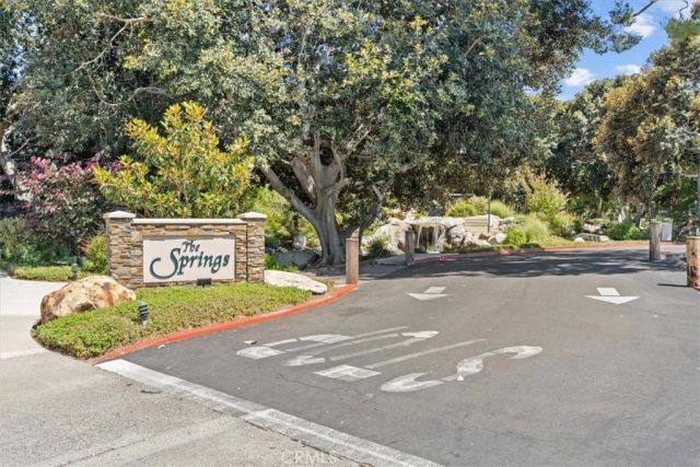 208 Springview, Irvine, CA 92620