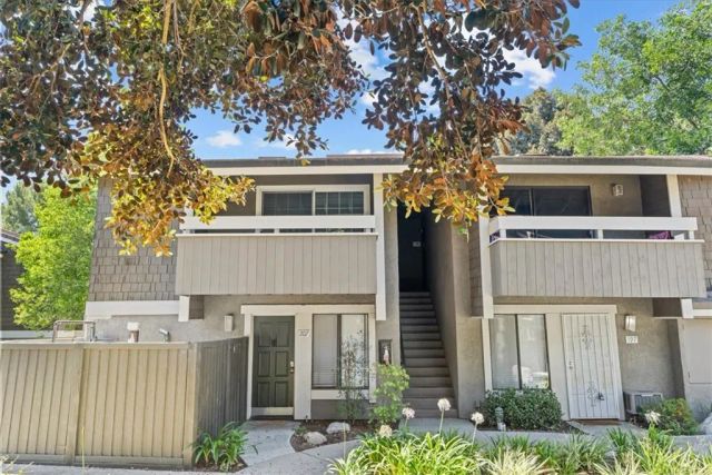 208 Springview, Irvine, CA 92620