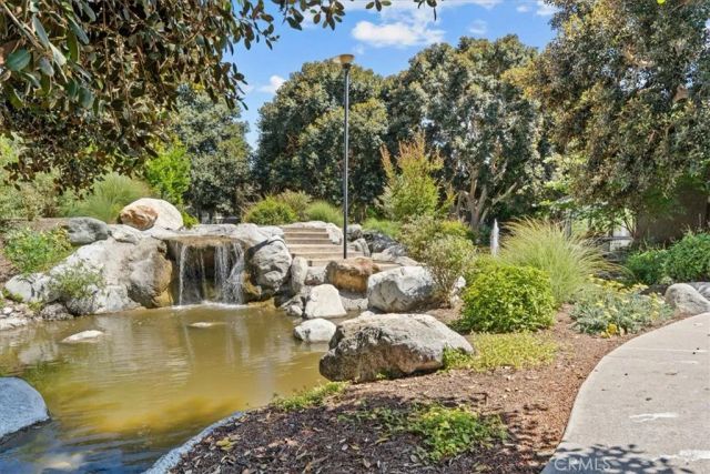 208 Springview, Irvine, CA 92620