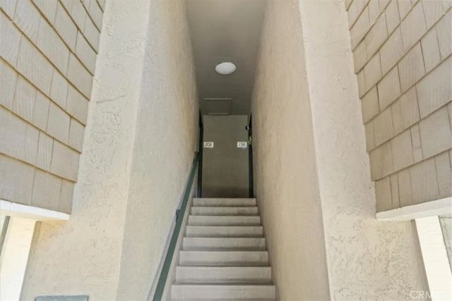 208 Springview, Irvine, CA 92620