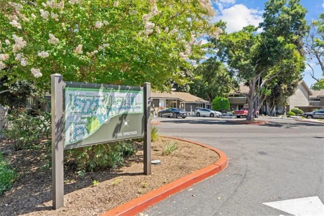 208 Springview, Irvine, CA 92620